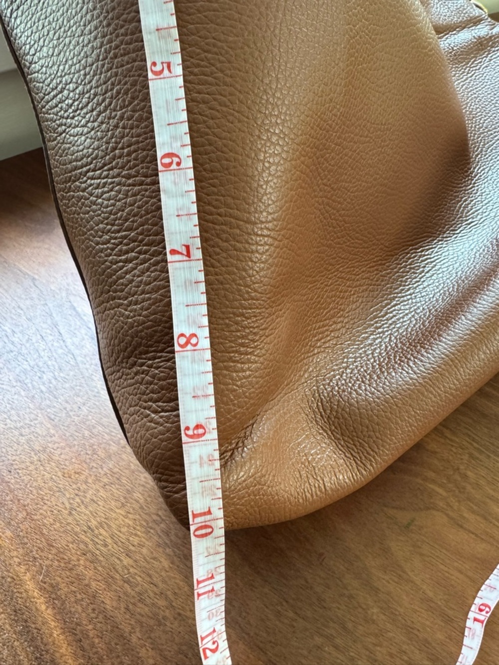 Cuyana Zipper Tote - Picture 9 of 11